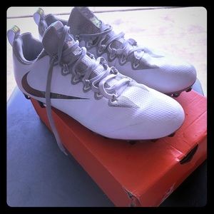 Nike Vapor Untouchable Pro Football Cleats